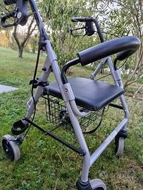 Deambulatore Rollator Mopedia 4 ruote