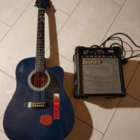 chitarra acustica elettrificata e amplificatore