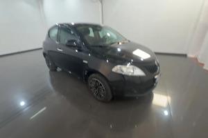 Lancia Ypsilon 1.0 FireFly 5 porte S&S Hybrid Silv