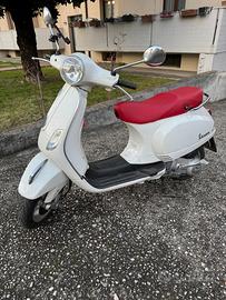 Vespa 125 LX
