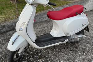 Vespa 125 LX