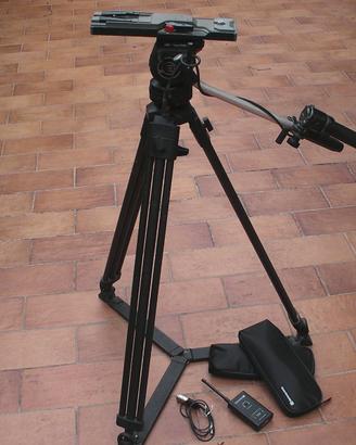 Cavalletto professionale + 2 radiomicrofoni