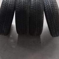 4 gomme Kleber Quadraxer  (185/60/14) 82H.  
