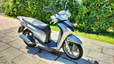 Honda SH125 del 2009