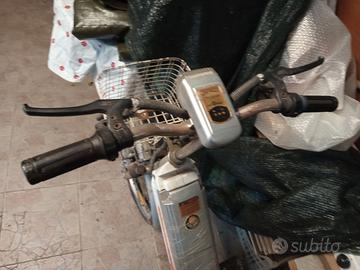 Bicicletta elettrica usata. Funzionante