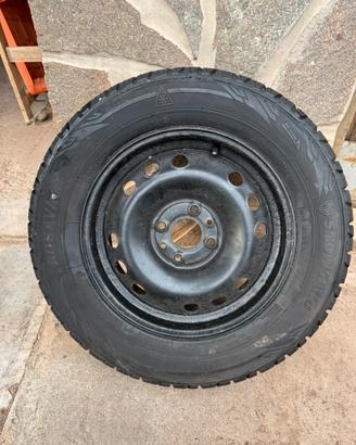 185/65 R14 86T Gomme invernali + Dischi in ferro