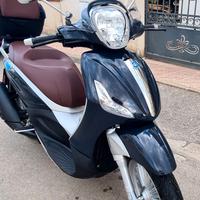 Beverly 300 - 2020 in condizioni perfette