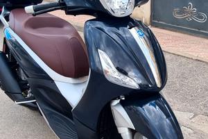 Beverly 300 - 2020 in condizioni perfette