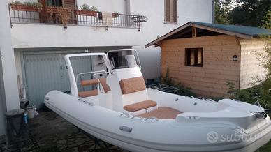 Gommone 530 nuovo in PVC