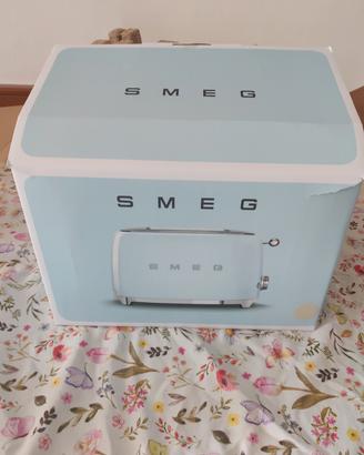 nuovo tostapane SMEG.