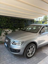 AUDI q5 2011