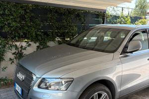AUDI q5 2011