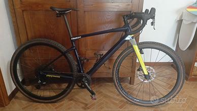 BMC URS TWO Gravel Carbonio Taglia M 