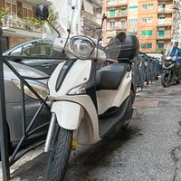 Liberty 125s sempre box