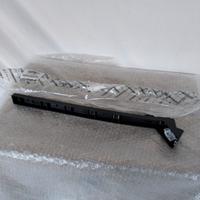 STAFFA DESTRA FISSAGGIO PARAURTI POST 52015950 FIA