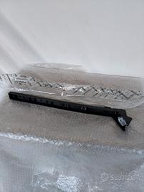 STAFFA DESTRA FISSAGGIO PARAURTI POST 52015950 FIA