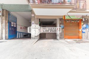 Box Auto Doppio di 27 mq-ZONA CENTRALE PIGNETO