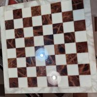 Scacchiera in marmo
