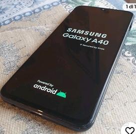 SAMSUNG A40