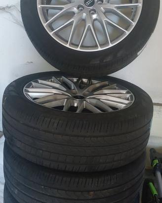 Audi Q5 Set completo cerchi originali e pneumatici