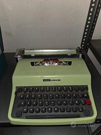 macchina da scrivere olivetti lettera 32