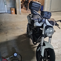 Ducati 696