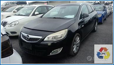 Ricambi Usati OPEL Astra J SW 2011