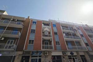 3 LOCALI A BARI