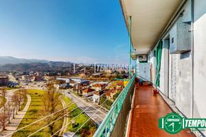 LUMINOSO ULTIMO PIANO CON TRE CAMERE!