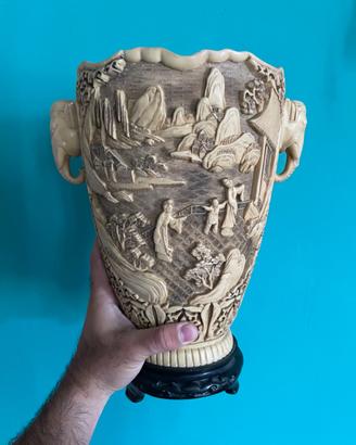Vaso cinese in resina / vintage