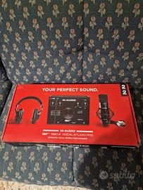 Scheda Audio con Cuffie e microfono a Condensatore