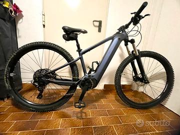 Bici MTB elettrica Rockrider E-EXPL 520 blu 29”