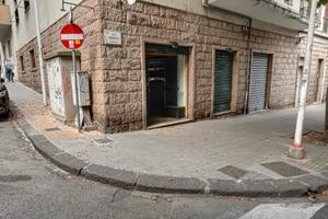 Locale Commerciale in Viale Umberto