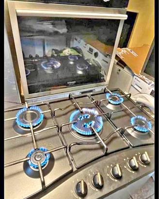 Piano cottura e forno gas ariston