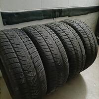 Gomme 235/60/18