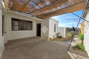 CASA SEMINDIPENDENTE A VILLAPUTZU