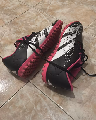 Scarpe da calcetto nuove