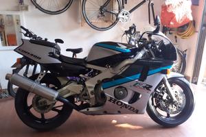 Honda CBR 400 RR