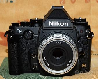 Nikon 45mm P AI-S 2.8 con paraluce e tappo