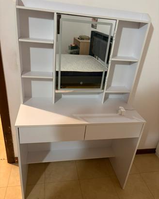specchiera con led e cassetti