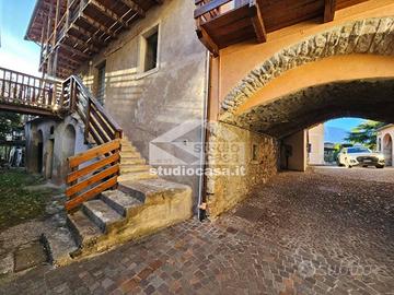 LOCALITA' ZAFFONI: PORZIONE DI CASA SU 2 LIVELLI