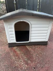 Casetta per cani di media grandezza