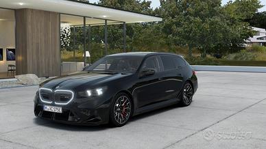 BMW M5 Touring 4.4 727cv auto