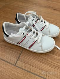 Scarpe Tommy Hilfiger nr 34