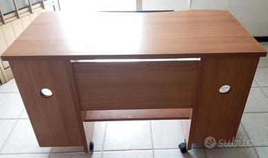 Tavolino porta computer