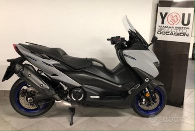 YAMAHA T-Max 560 Scooter