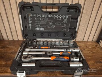 Valigia attrezzi set attrezzi chiavi