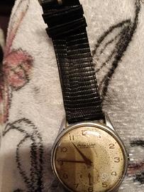 Orologio vintage Philip Watch con cassa in oro.