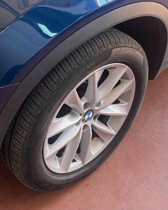 Treno gomme (set 4 pneumatici più 4 cerchi) BMW X3