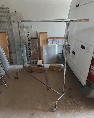 Rella porta abiti professionale cromato con ruote